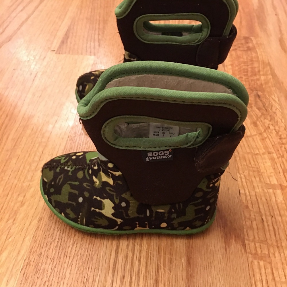 Baby Bogs size 5 boots